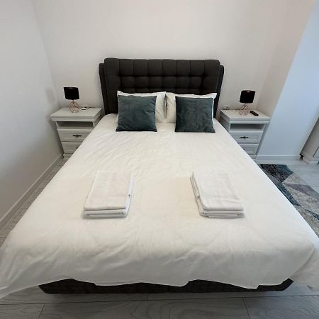 דירות Apartament In Suceava, Zamca מראה חיצוני תמונה